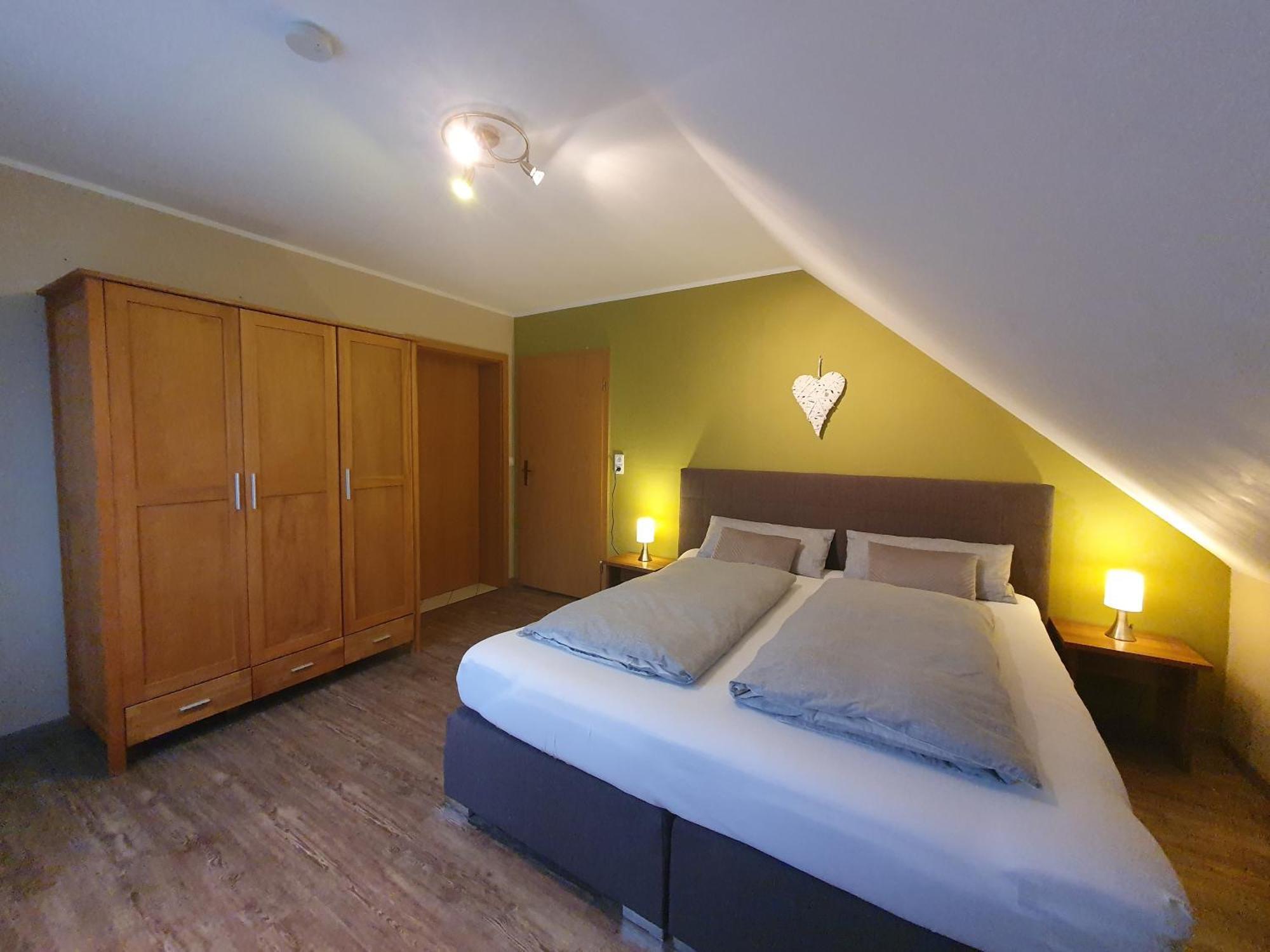 Lindner Ferienwohnungen Und Doppelzimmer Фихтелберг Екстериор снимка